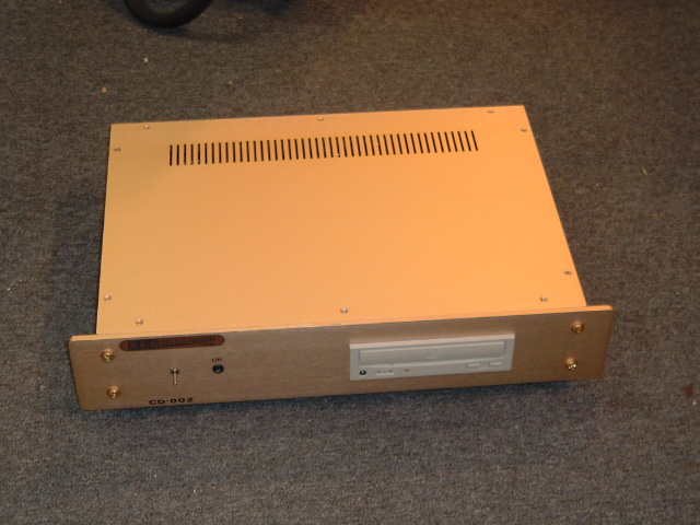CD-102-1.jpg (103751 bytes)